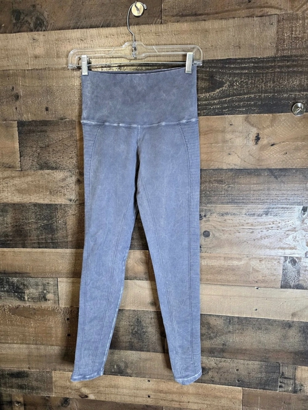 Avocado Blue Gray Leggings Like New